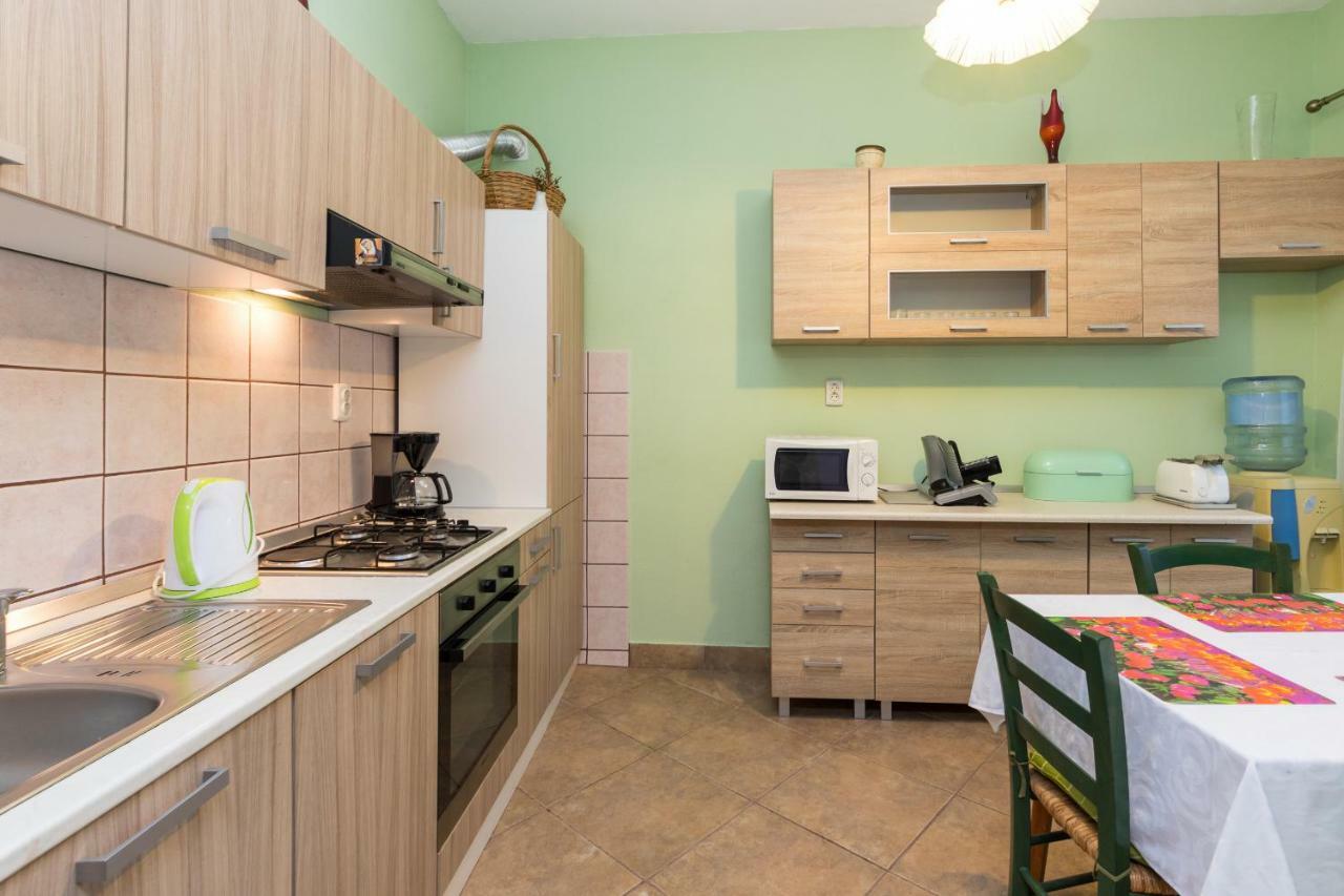 Apartments Toni With Free Parking Kastela Ngoại thất bức ảnh